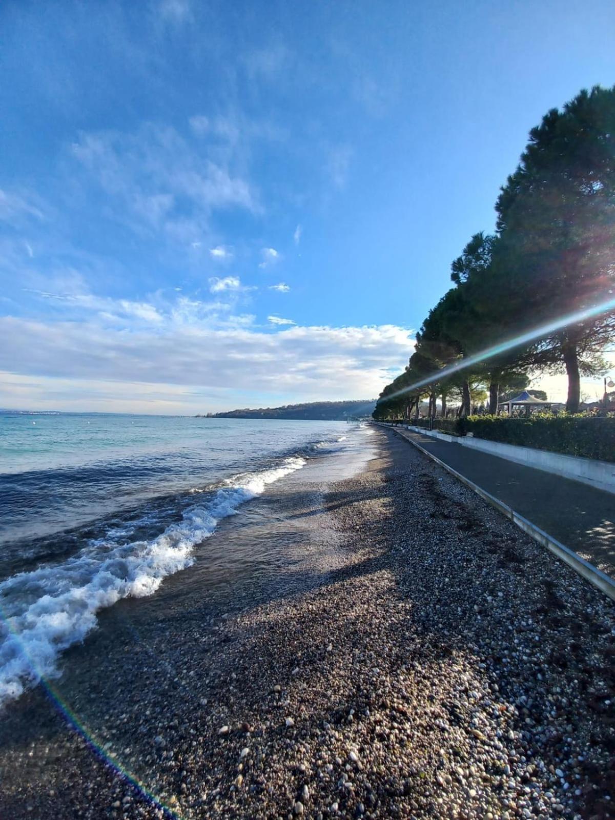 Appartamento Via Antica Padenghe sul Garda Bagian luar foto